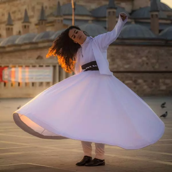 Rana Gorgani Derviche tourneur